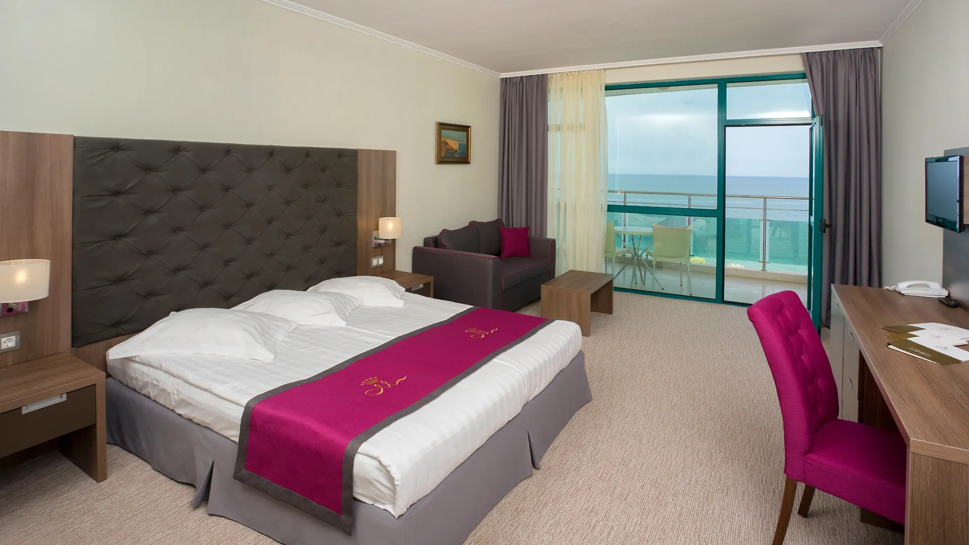 Marina Grand Beach Hotel Goudstrand
