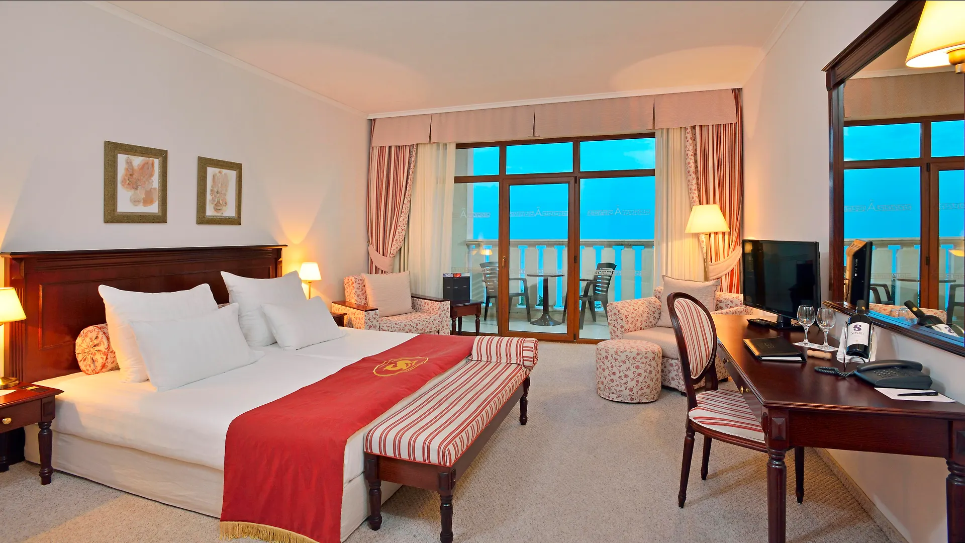 Marina Grand Beach Hotel Goudstrand